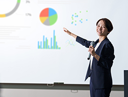 会場にお越し下さい